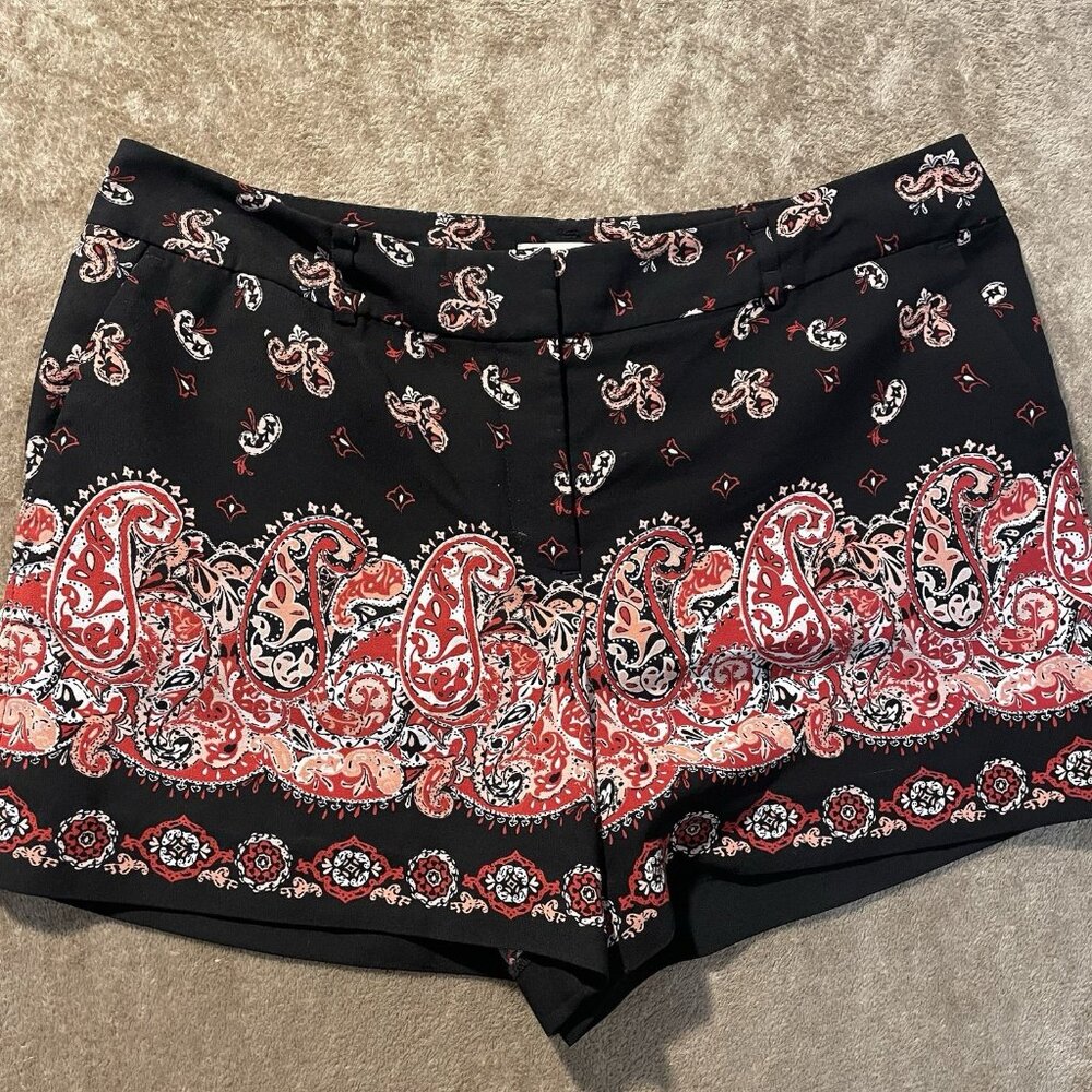 Loft Shorts Womens 10 Large Paisley Four Inch Black Red Mid Rise Casual Pockets